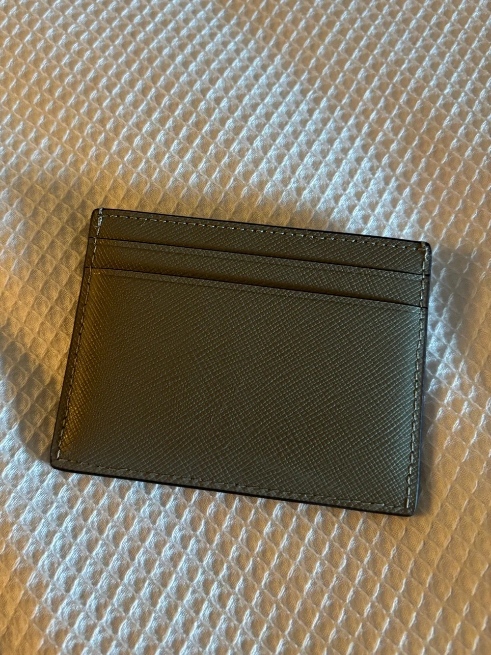 NWT Kate Spade Small Slim Card Holder• Oyster shel